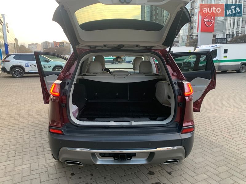 Внедорожник / Кроссовер Jeep Cherokee 2019 в Хмельницком