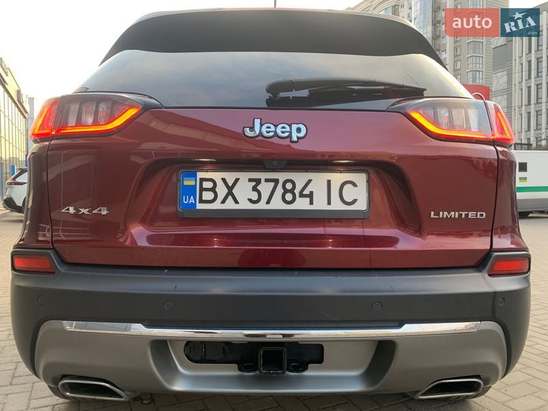 Внедорожник / Кроссовер Jeep Cherokee 2019 в Хмельницком
