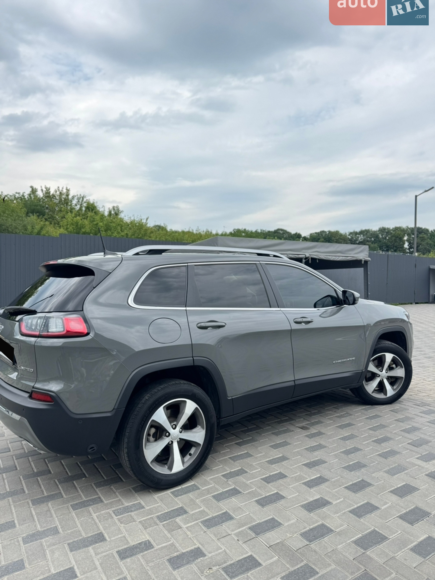 2020 Jeep Cherokee - мініатюра 6