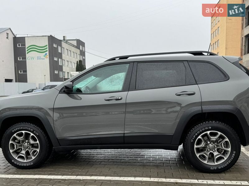 Внедорожник / Кроссовер Jeep Cherokee 2022 в Тернополе