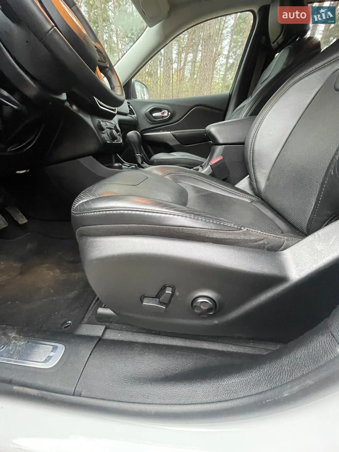 2019 Jeep Cherokee - мініатюра 48