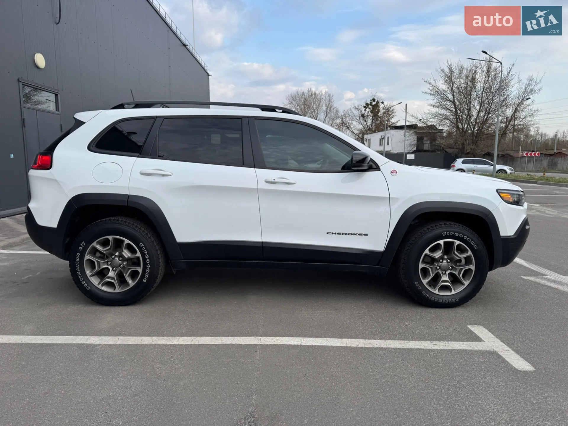 2022 Jeep Cherokee - мініатюра 19