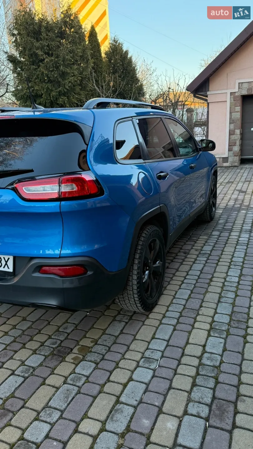 2017 Jeep Cherokee - мініатюра 12