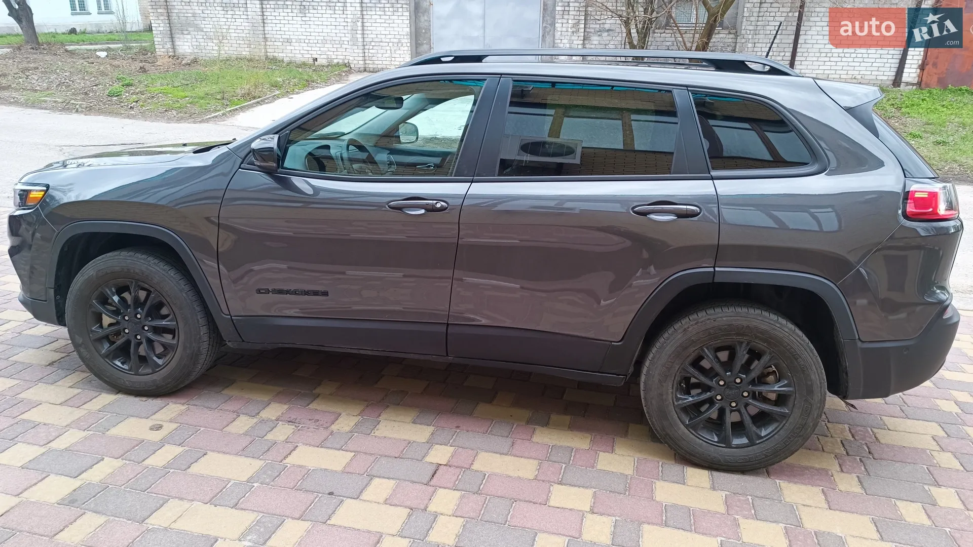 2022 Jeep Cherokee - мініатюра 15