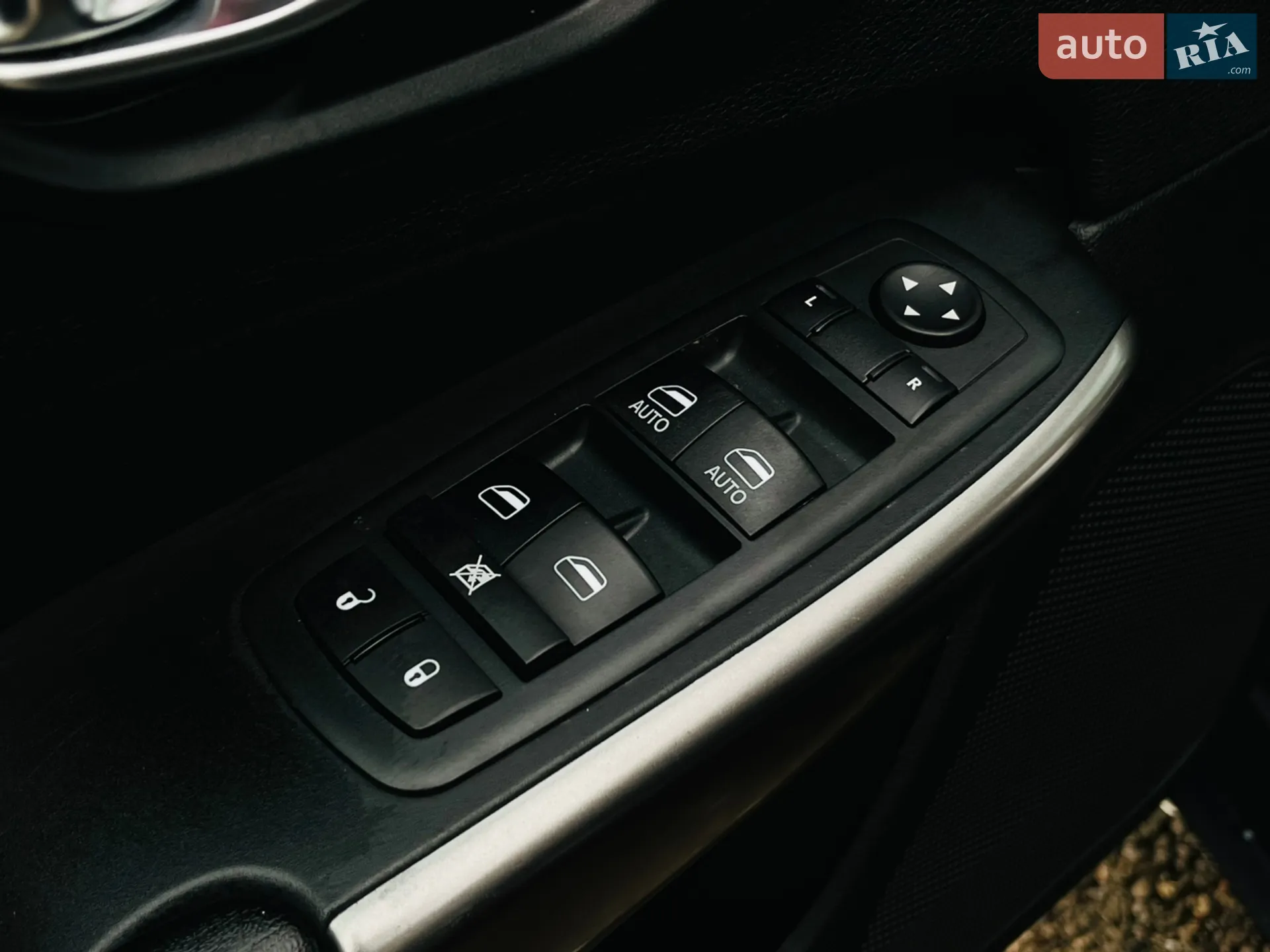 2021 Jeep Cherokee - мініатюра 12