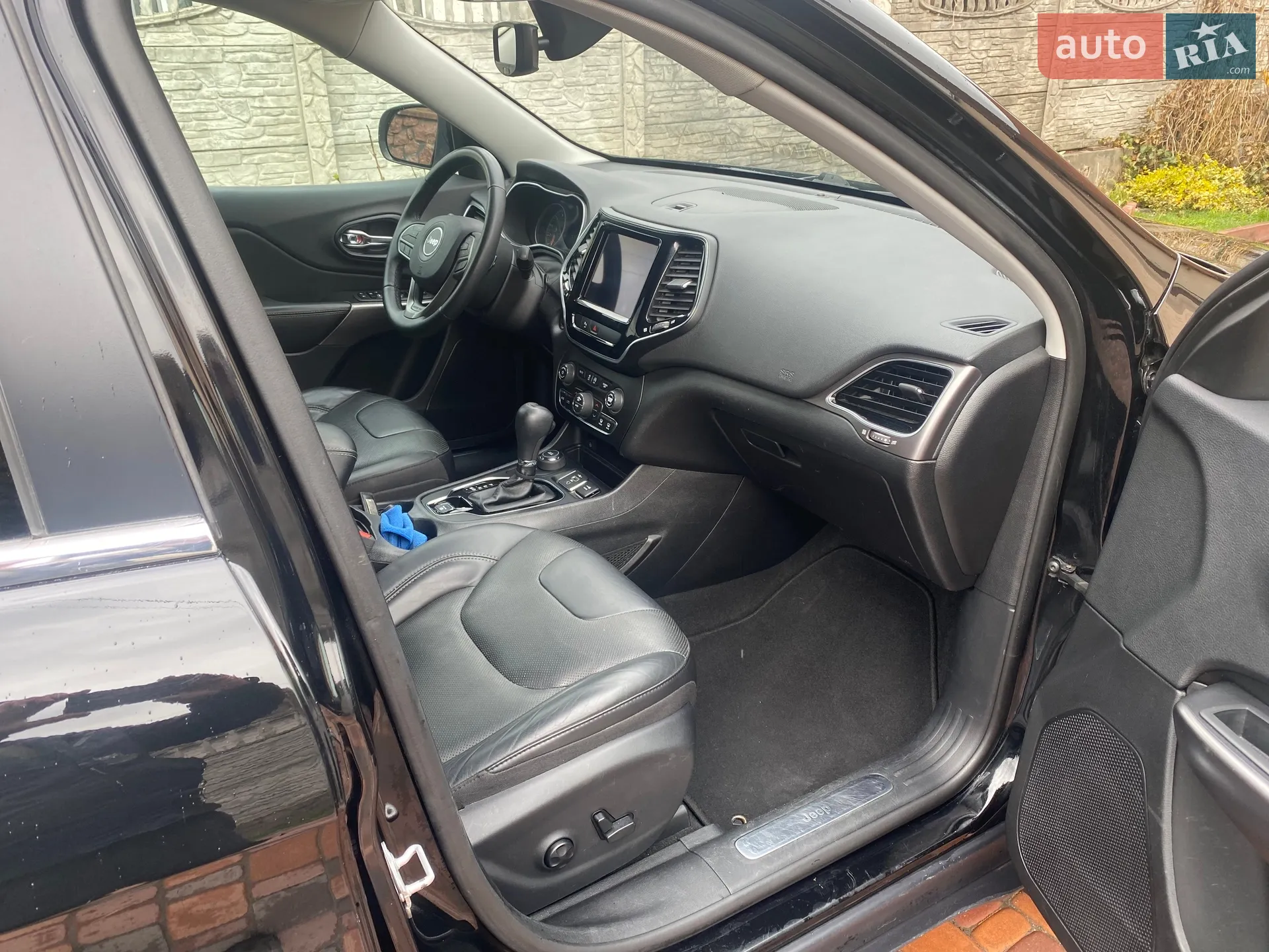 2019 Jeep Cherokee - мініатюра 8