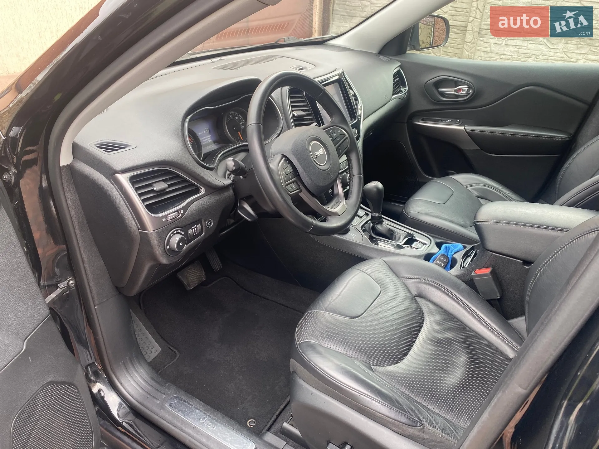 2019 Jeep Cherokee - мініатюра 11