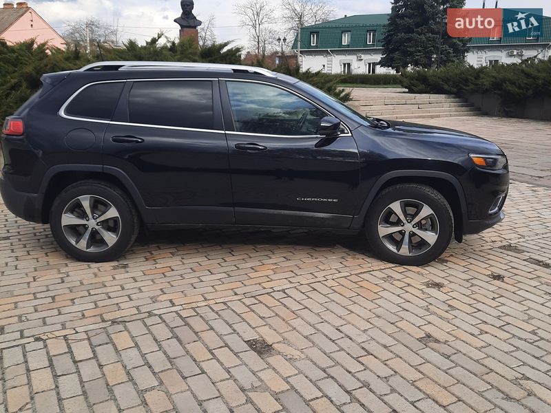 Позашляховик / Кросовер Jeep Cherokee 2018 в Білій Церкві