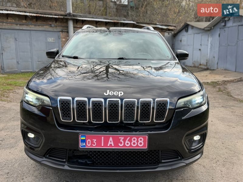 Внедорожник / Кроссовер Jeep Cherokee 2019 в Киеве