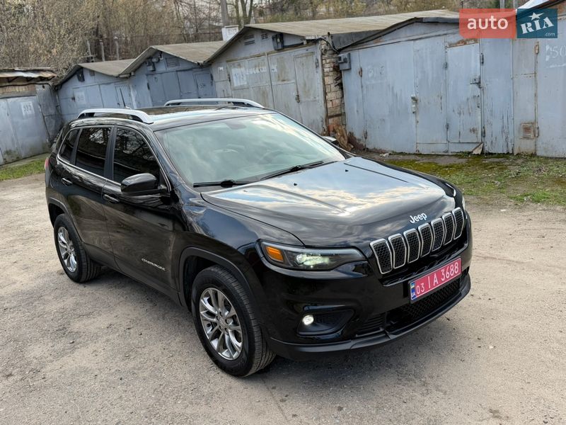 Внедорожник / Кроссовер Jeep Cherokee 2019 в Киеве