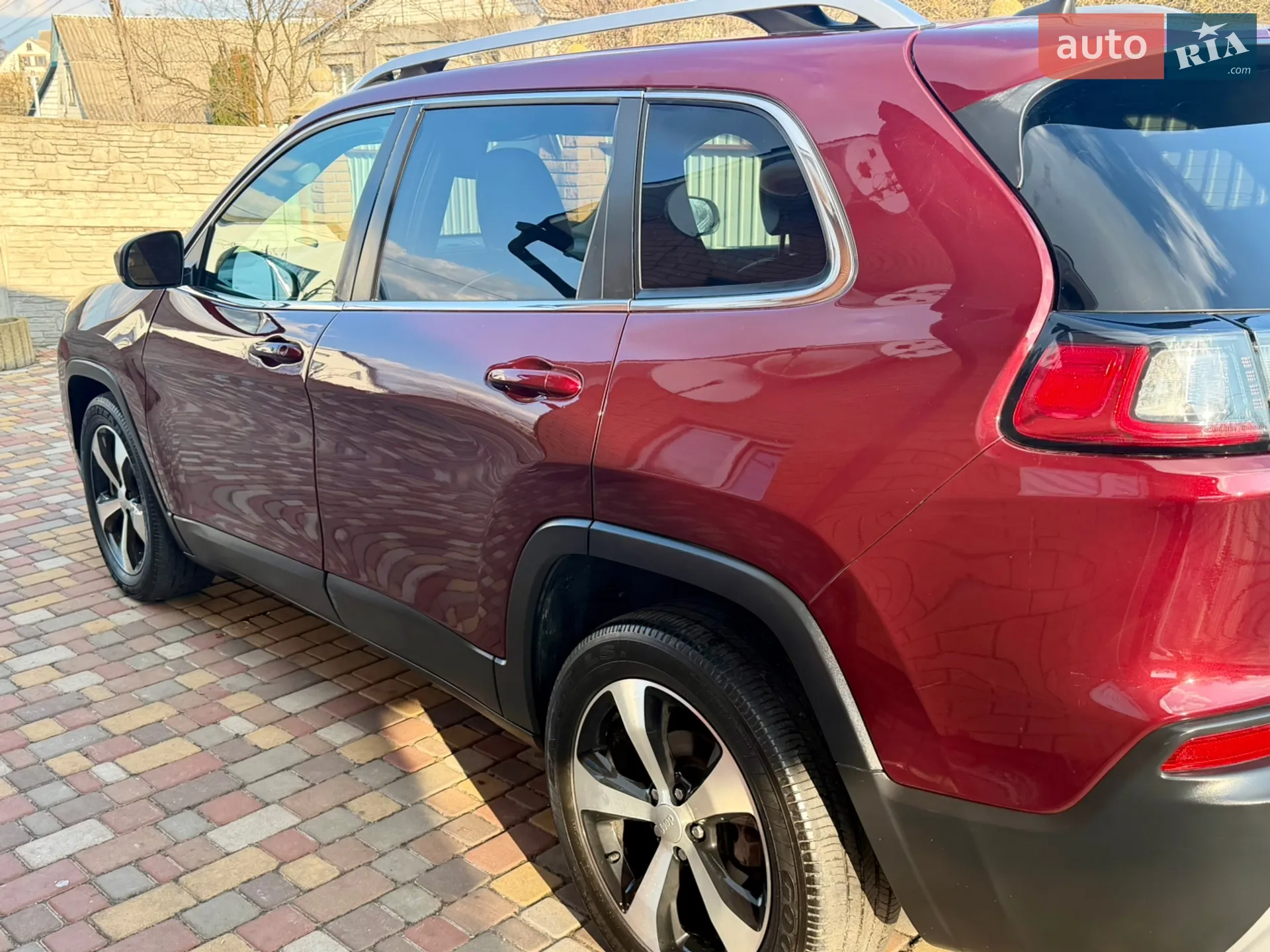 2019 Jeep Cherokee - мініатюра 15