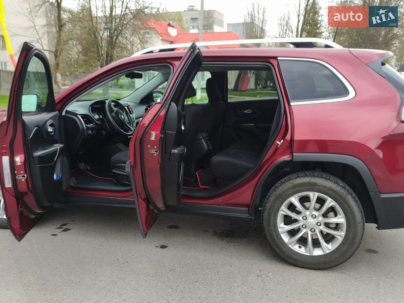 Внедорожник / Кроссовер Jeep Cherokee 2018 в Кременчуге фото 10 Внедорожник / Кроссовер Jeep Cherokee 2018 в Кременчуге
