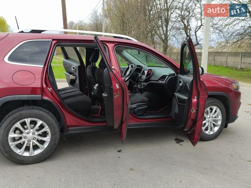 Внедорожник / Кроссовер Jeep Cherokee 2018 в Кременчуге фото 13 Внедорожник / Кроссовер Jeep Cherokee 2018 в Кременчуге