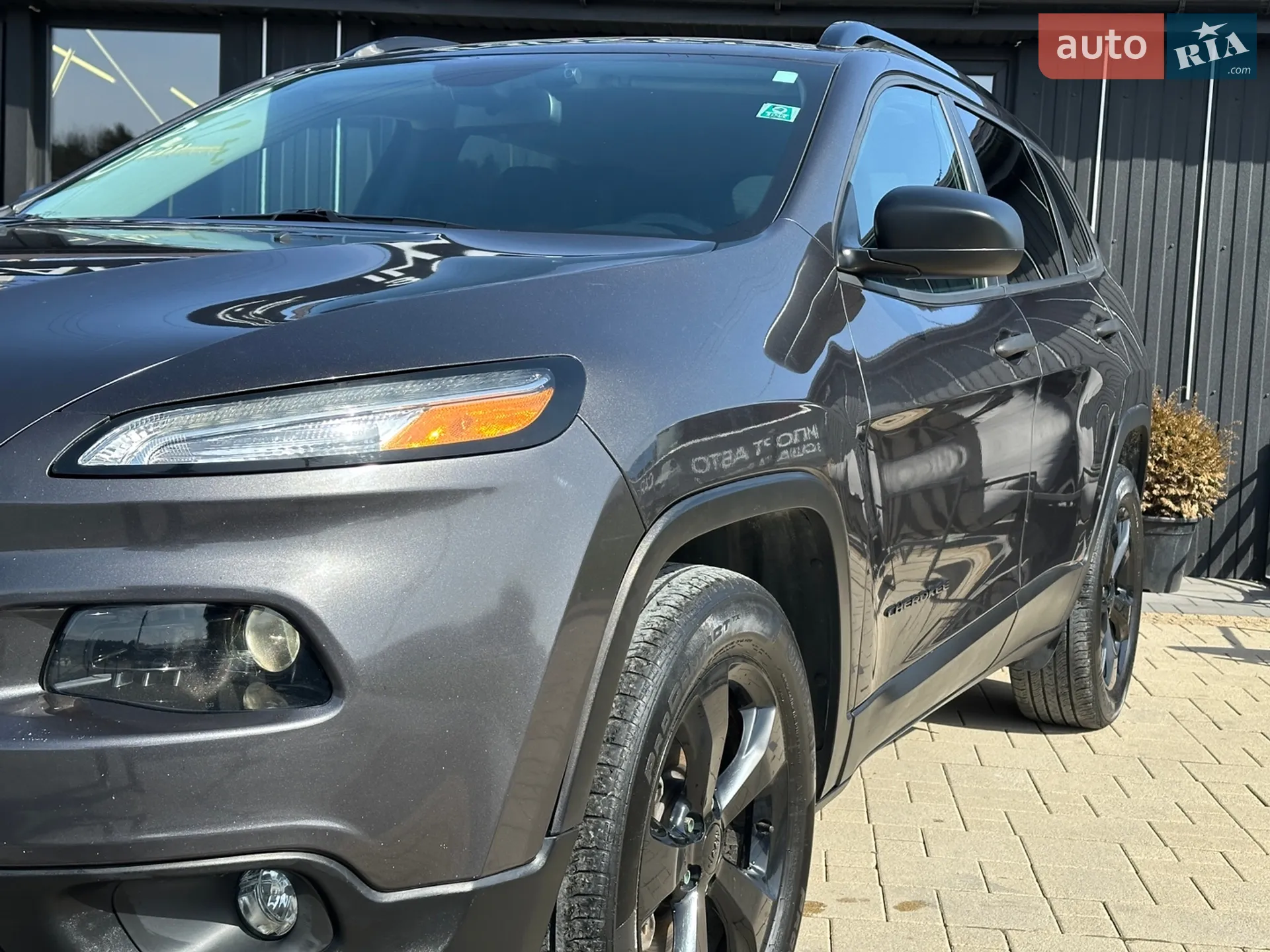 2017 Jeep Cherokee - мініатюра 7