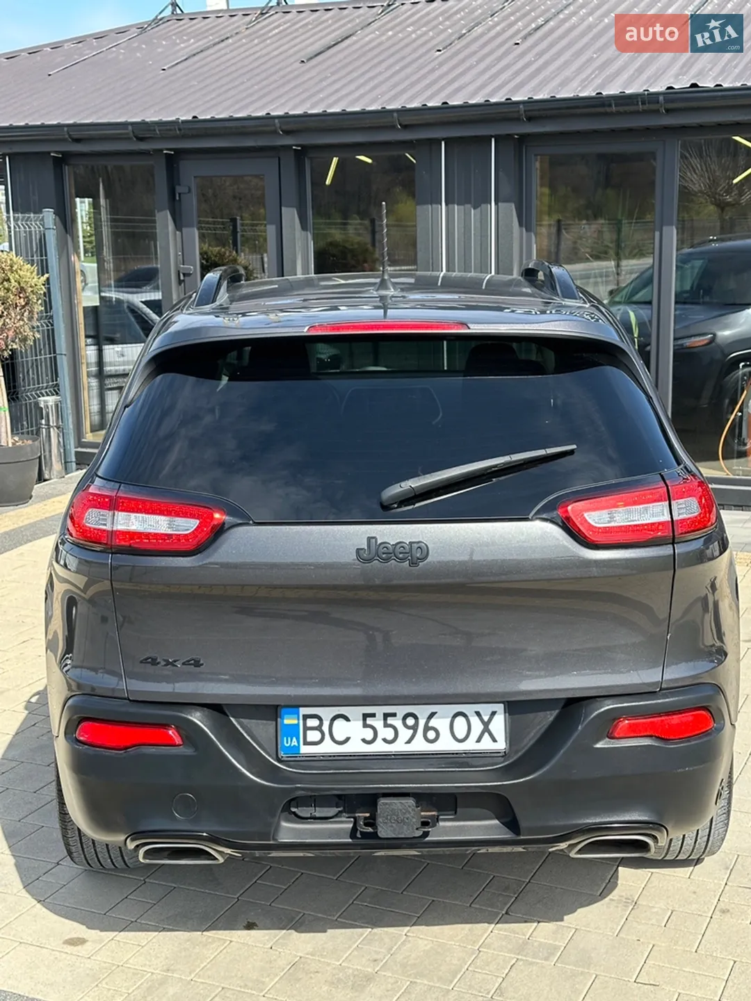 2017 Jeep Cherokee - мініатюра 9