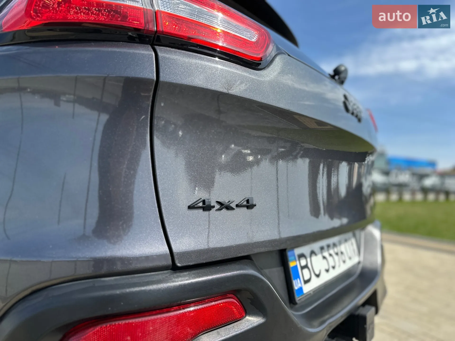 2017 Jeep Cherokee - мініатюра 15