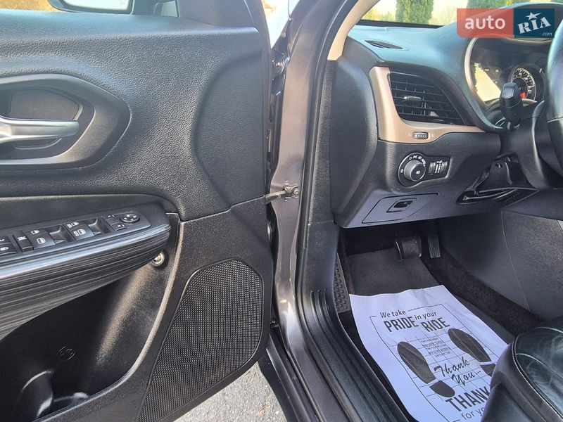 Внедорожник / Кроссовер Jeep Cherokee 2017 в Дубно фото 21 Внедорожник / Кроссовер Jeep Cherokee 2017 в Дубно