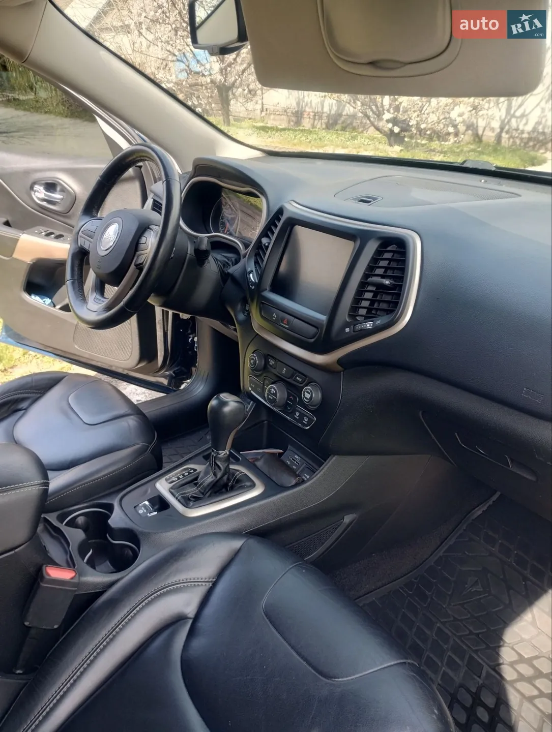 2017 Jeep Cherokee - мініатюра 10