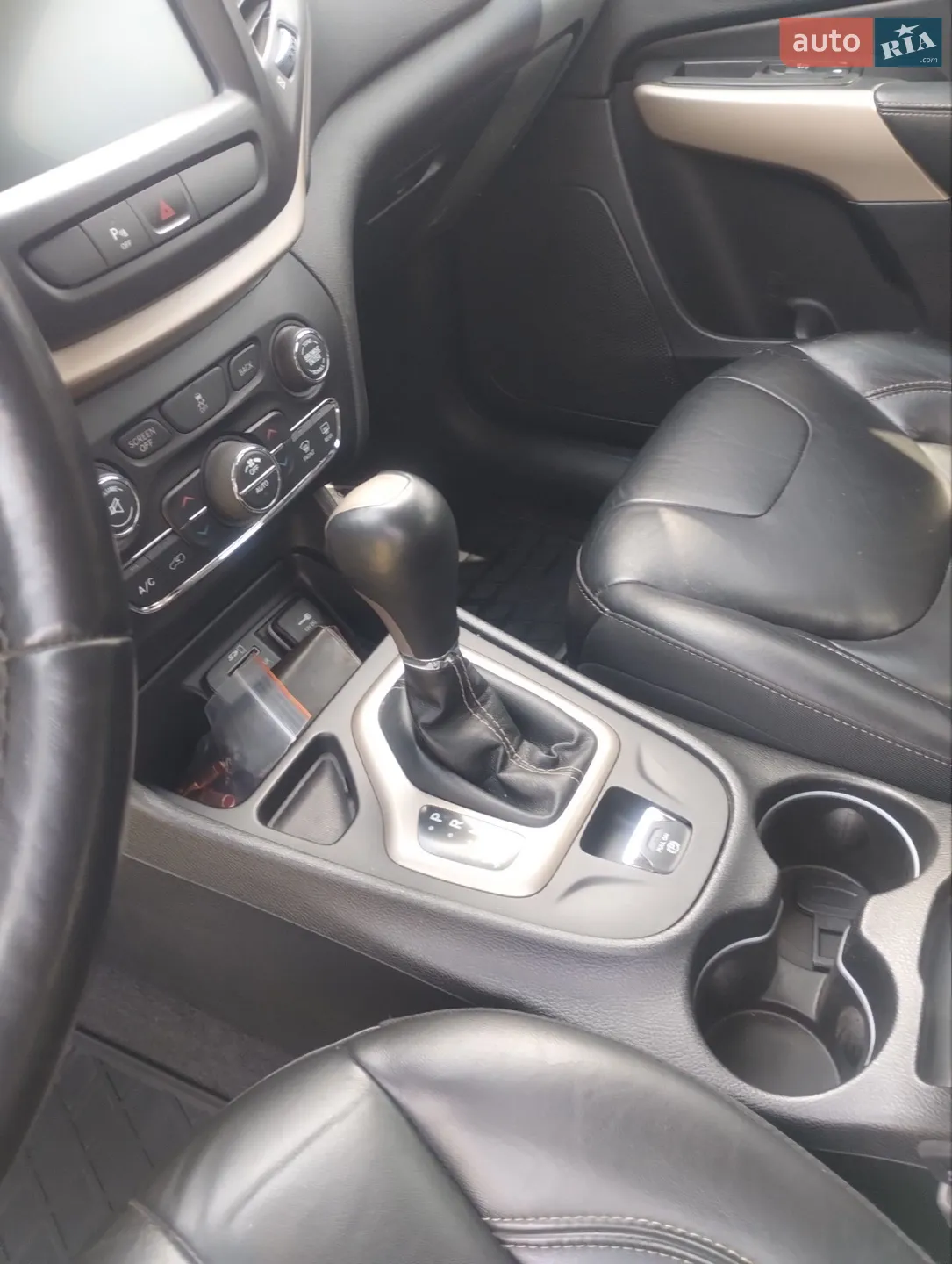 2017 Jeep Cherokee - мініатюра 6