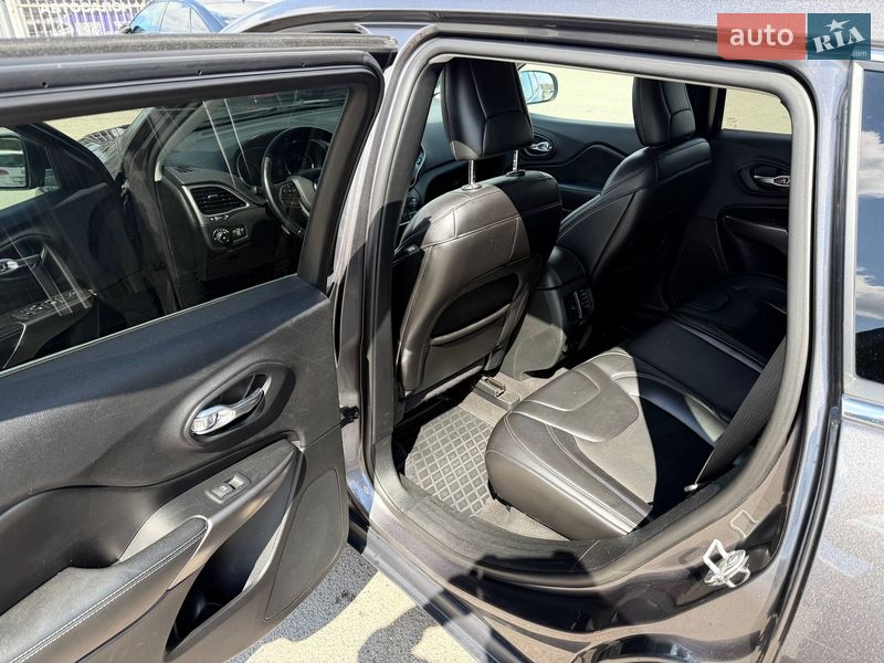 Внедорожник / Кроссовер Jeep Cherokee 2018 в Кривом Роге фото 35 Внедорожник / Кроссовер Jeep Cherokee 2018 в Кривом Роге
