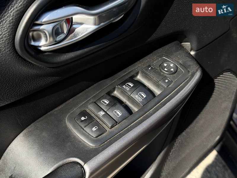 Внедорожник / Кроссовер Jeep Cherokee 2018 в Кривом Роге фото 40 Внедорожник / Кроссовер Jeep Cherokee 2018 в Кривом Роге