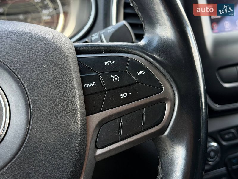 Внедорожник / Кроссовер Jeep Cherokee 2018 в Кривом Роге фото 57 Внедорожник / Кроссовер Jeep Cherokee 2018 в Кривом Роге