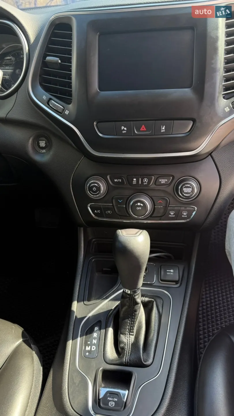 2020 Jeep Cherokee - мініатюра 6
