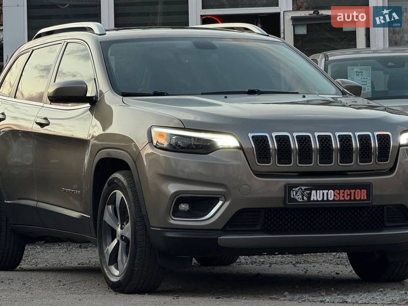 Внедорожник / Кроссовер Jeep Cherokee 2018 в Харькове