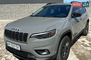 Внедорожник / Кроссовер Jeep Cherokee 2023 в Житомире