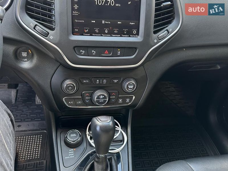 Внедорожник / Кроссовер Jeep Cherokee 2023 в Житомире