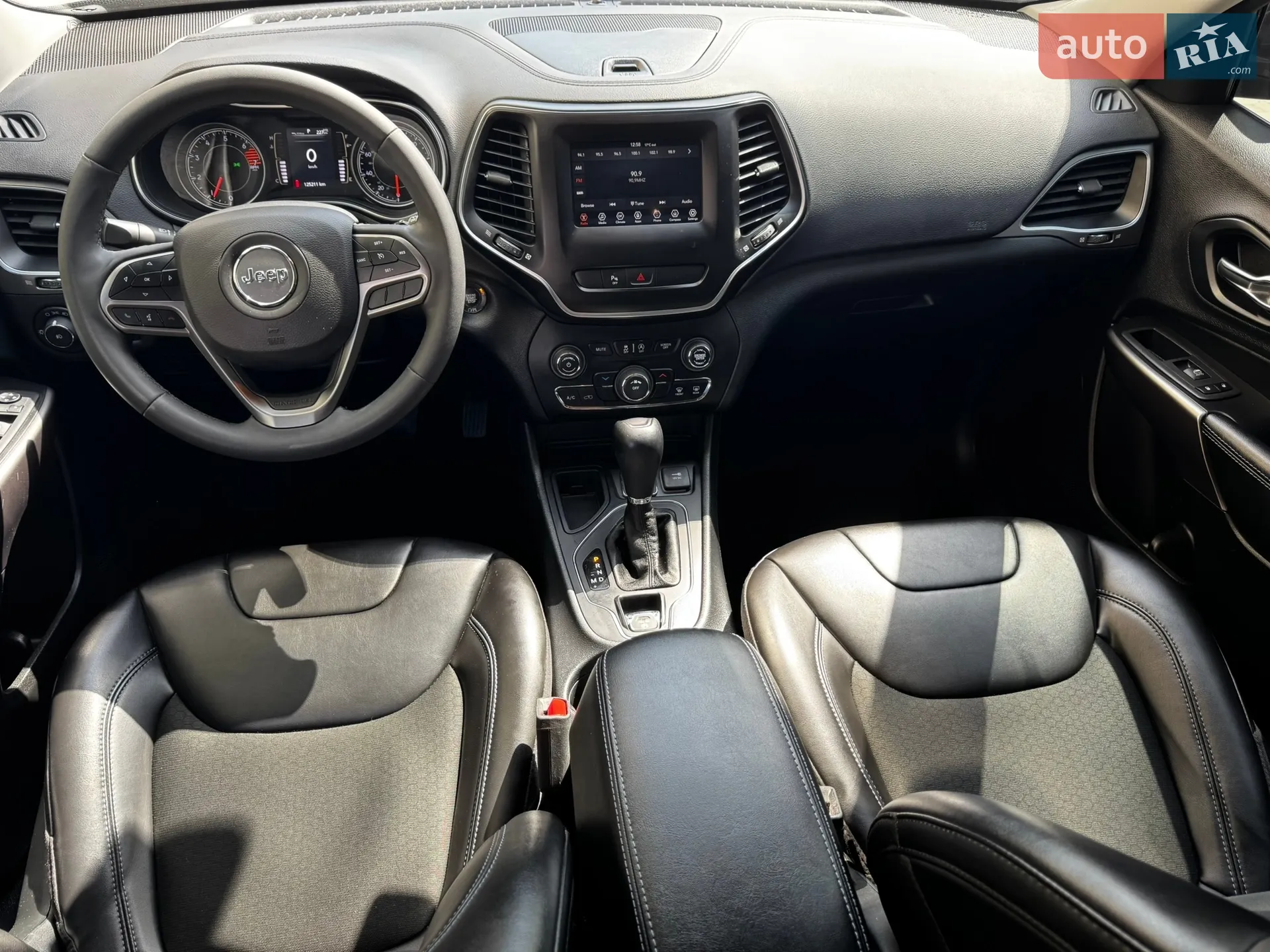 2019 Jeep Cherokee - мініатюра 17
