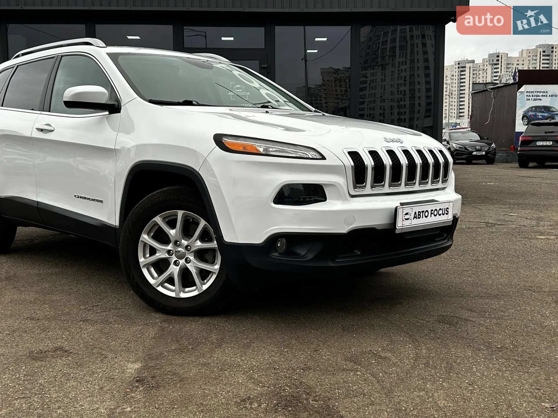 2015 Jeep Cherokee - мініатюра 2