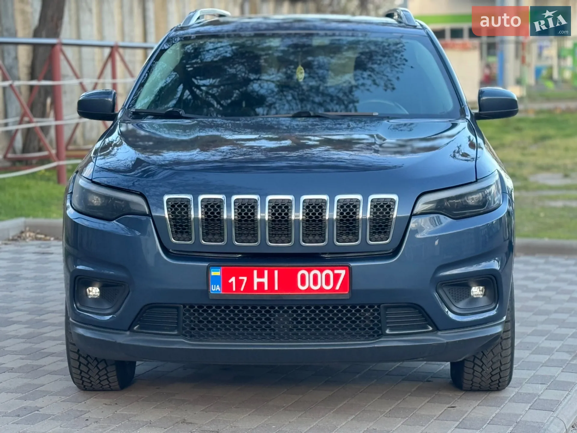 2019 Jeep Cherokee - мініатюра 4