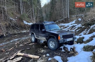Внедорожник / Кроссовер Jeep Cherokee 1992 в Черной Тисе