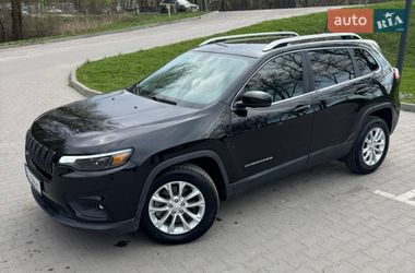 Внедорожник / Кроссовер Jeep Cherokee 2019 в Хмельницком