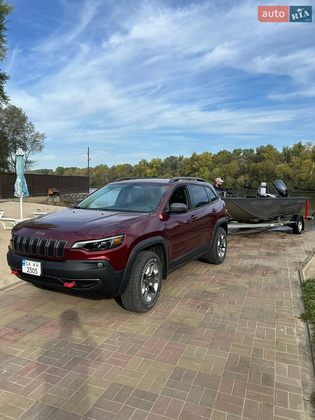 2019 Jeep Cherokee - фото 1