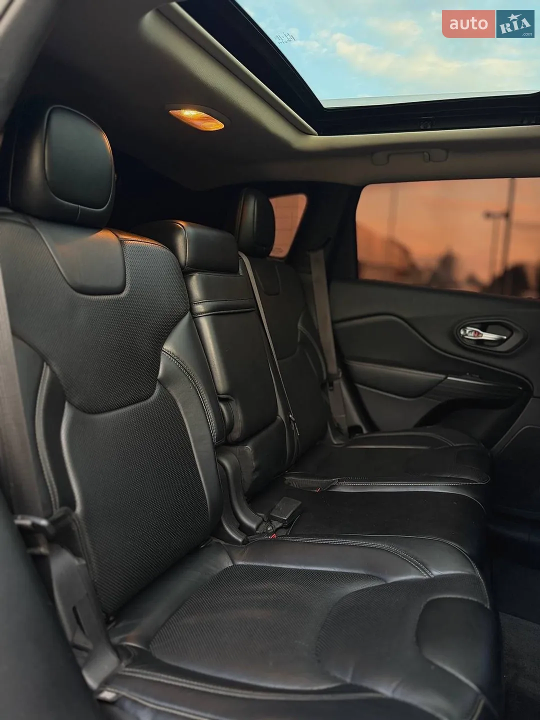 2013 Jeep Cherokee - мініатюра 32