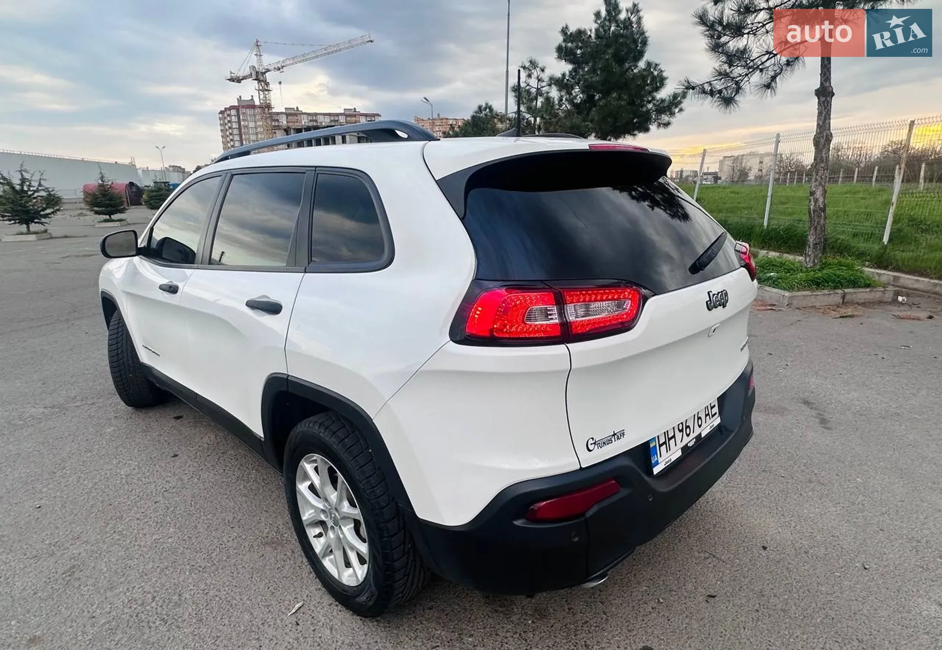 2016 Jeep Cherokee - мініатюра 5