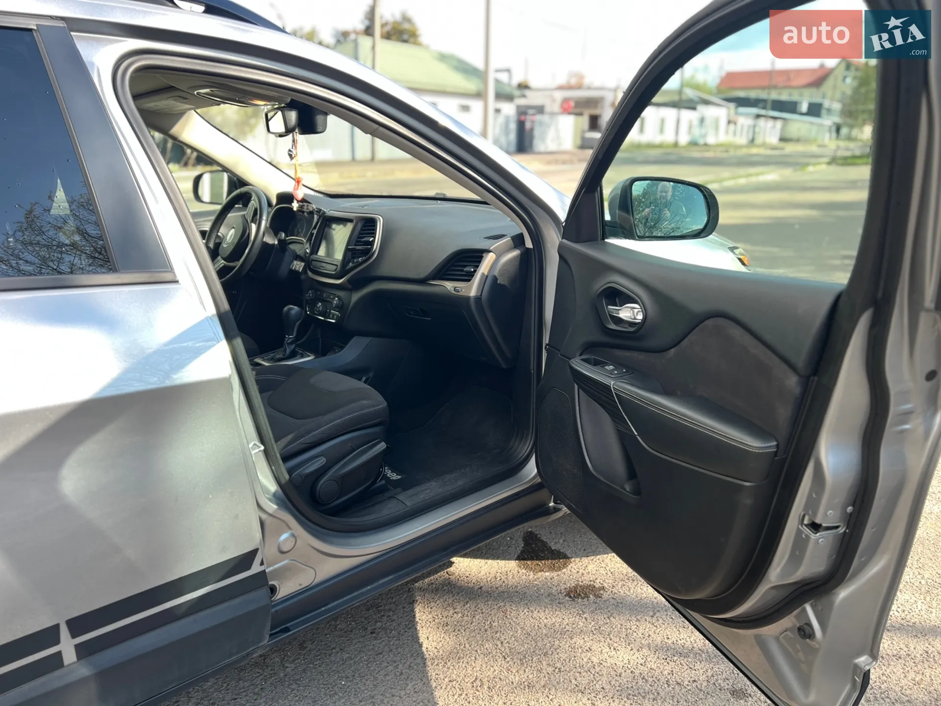 2015 Jeep Cherokee - мініатюра 34