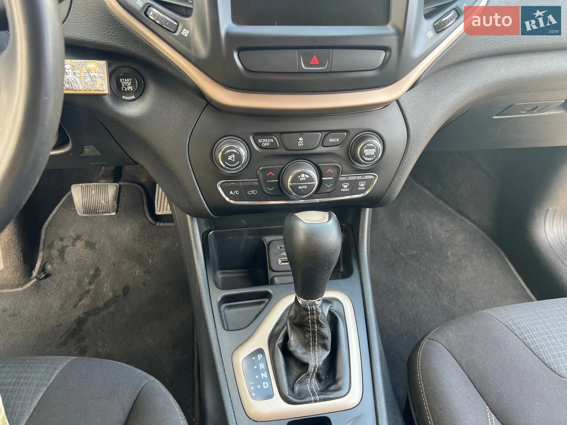 2015 Jeep Cherokee - мініатюра 38