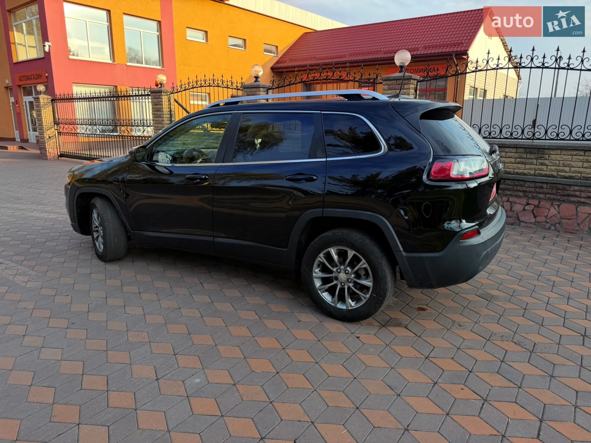 2018 Jeep Cherokee - мініатюра 19