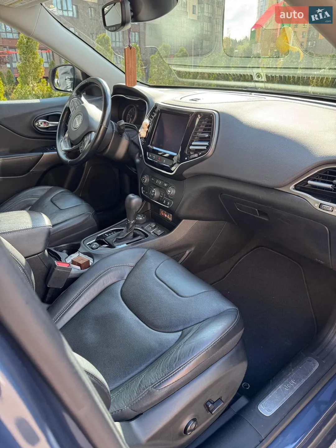 2021 Jeep Cherokee - мініатюра 11