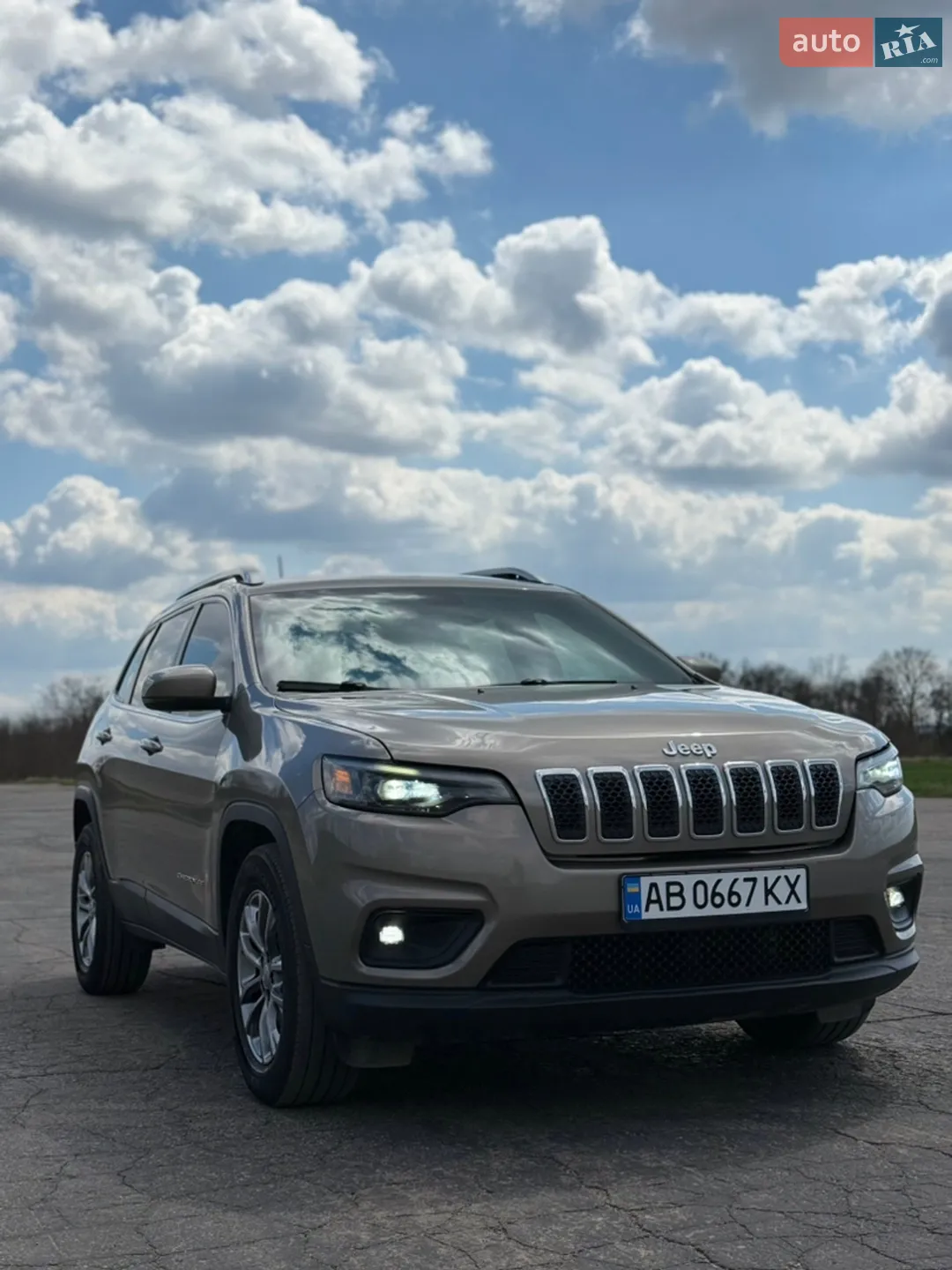 2018 Jeep Cherokee - фото 1