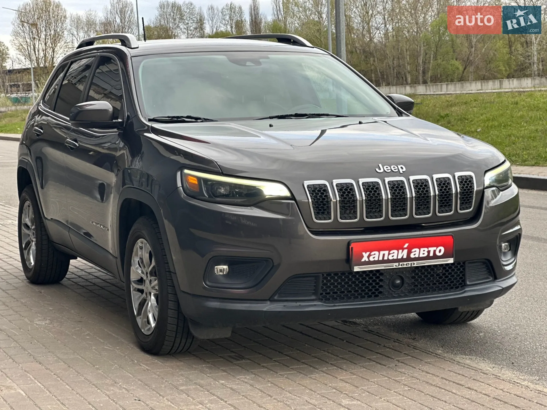 2021 Jeep Cherokee - мініатюра 3