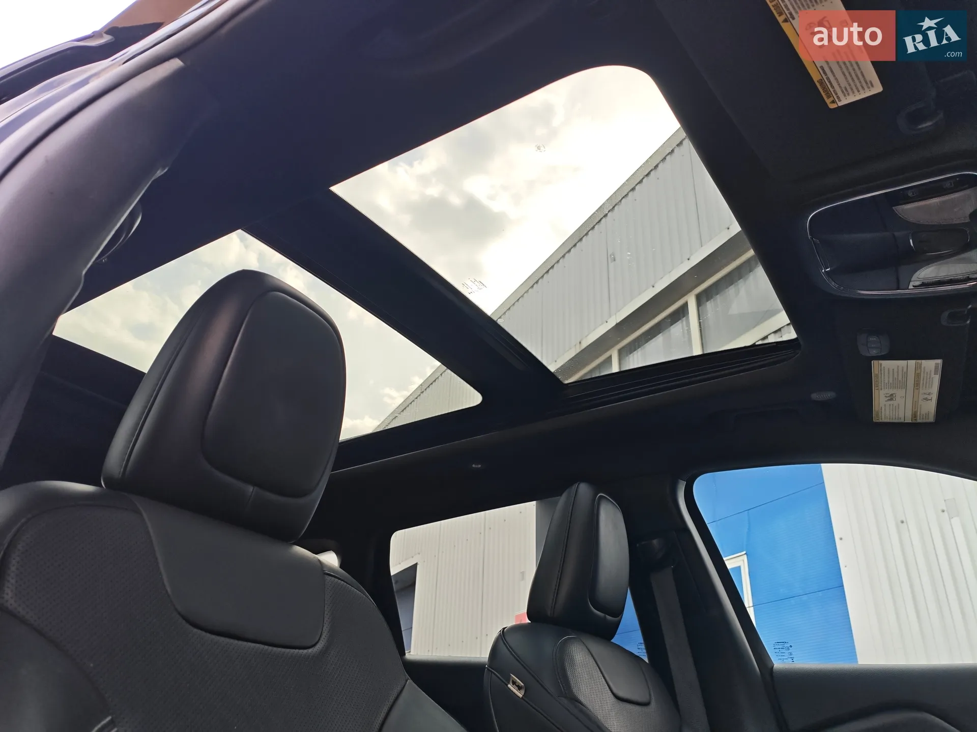 2020 Jeep Cherokee - мініатюра 22