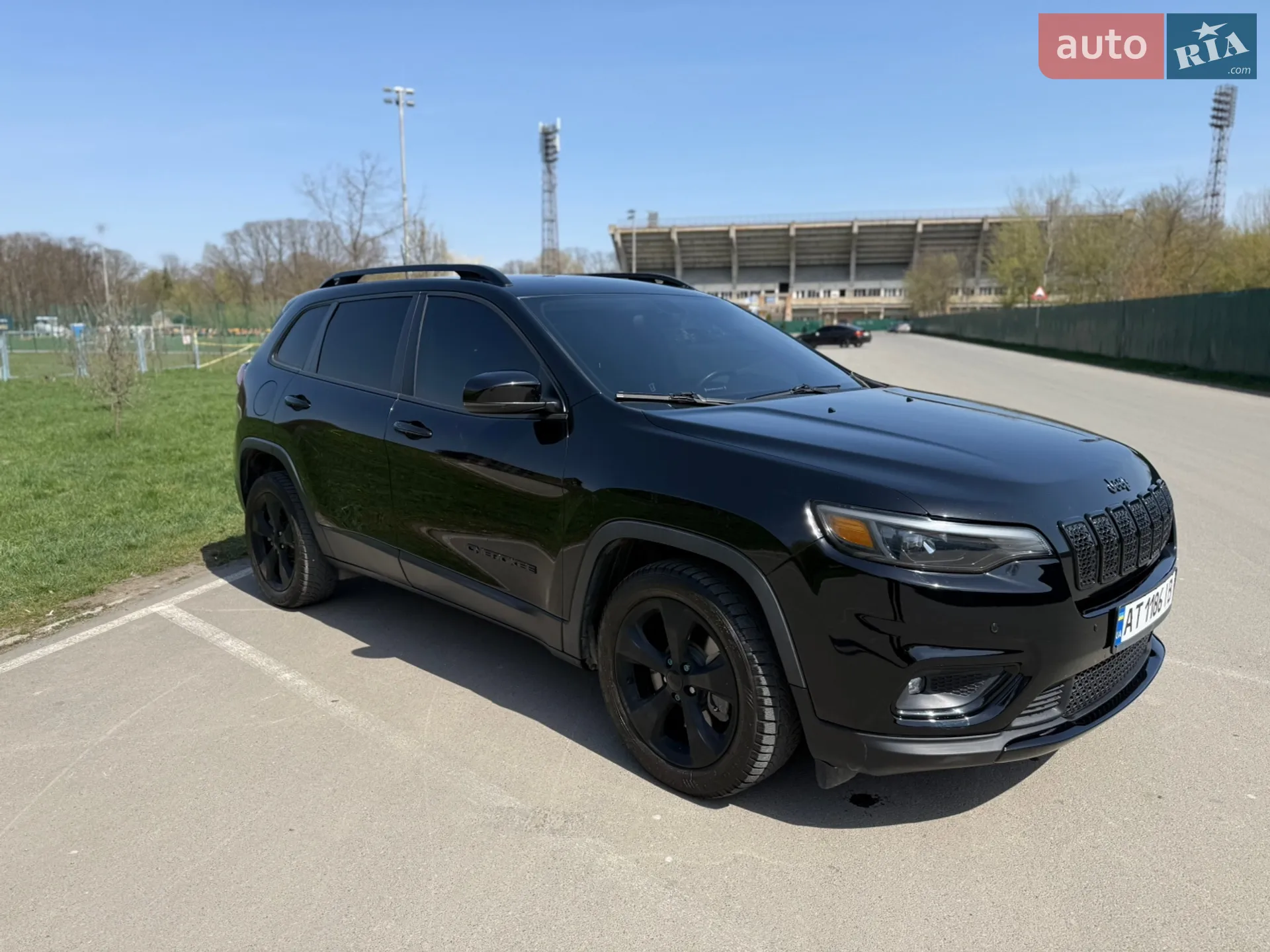 2019 Jeep Cherokee - фото 1
