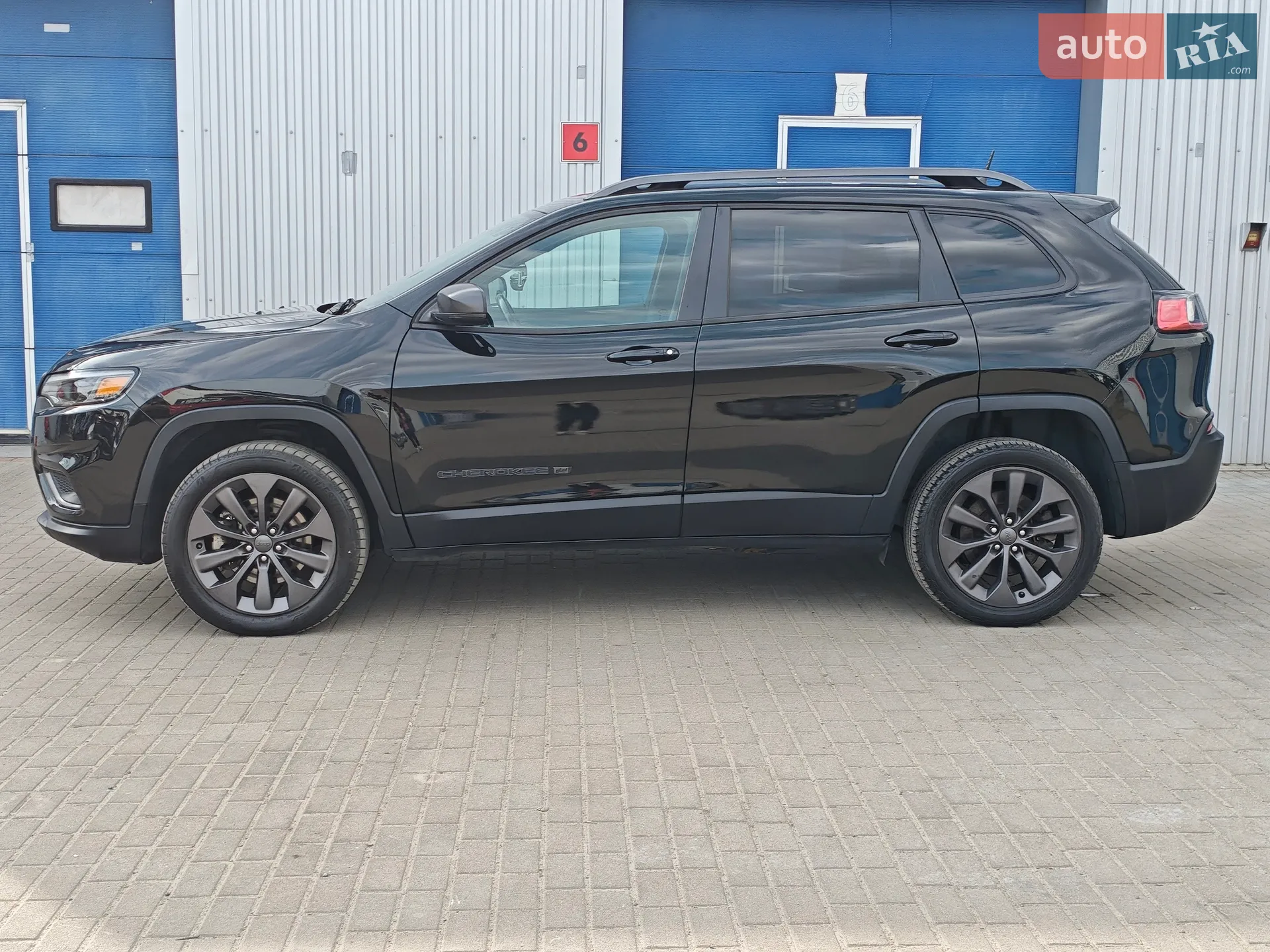 2020 Jeep Cherokee - мініатюра 34
