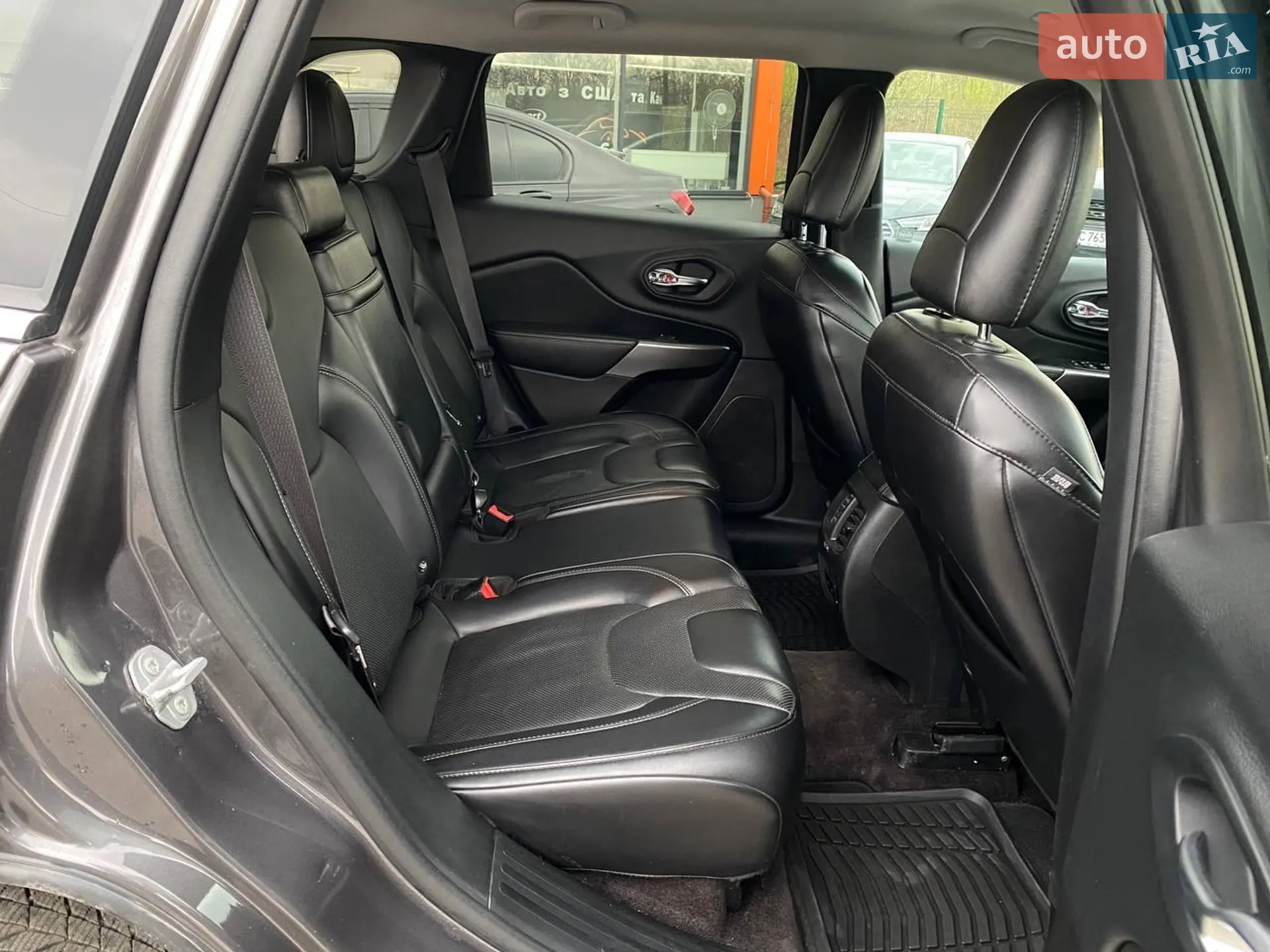 2018 Jeep Cherokee - мініатюра 23