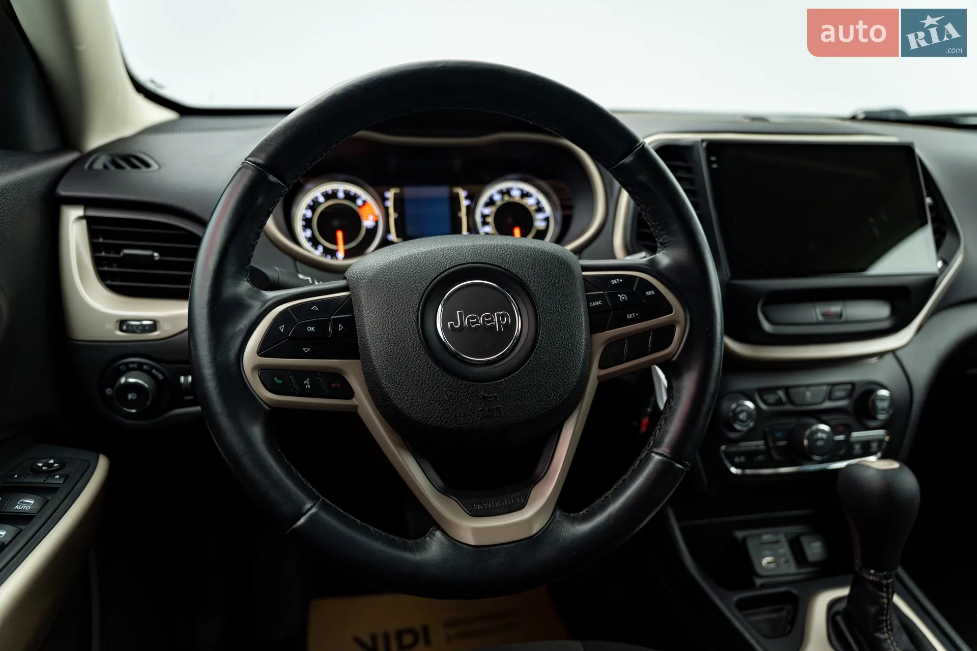 2017 Jeep Cherokee - мініатюра 12