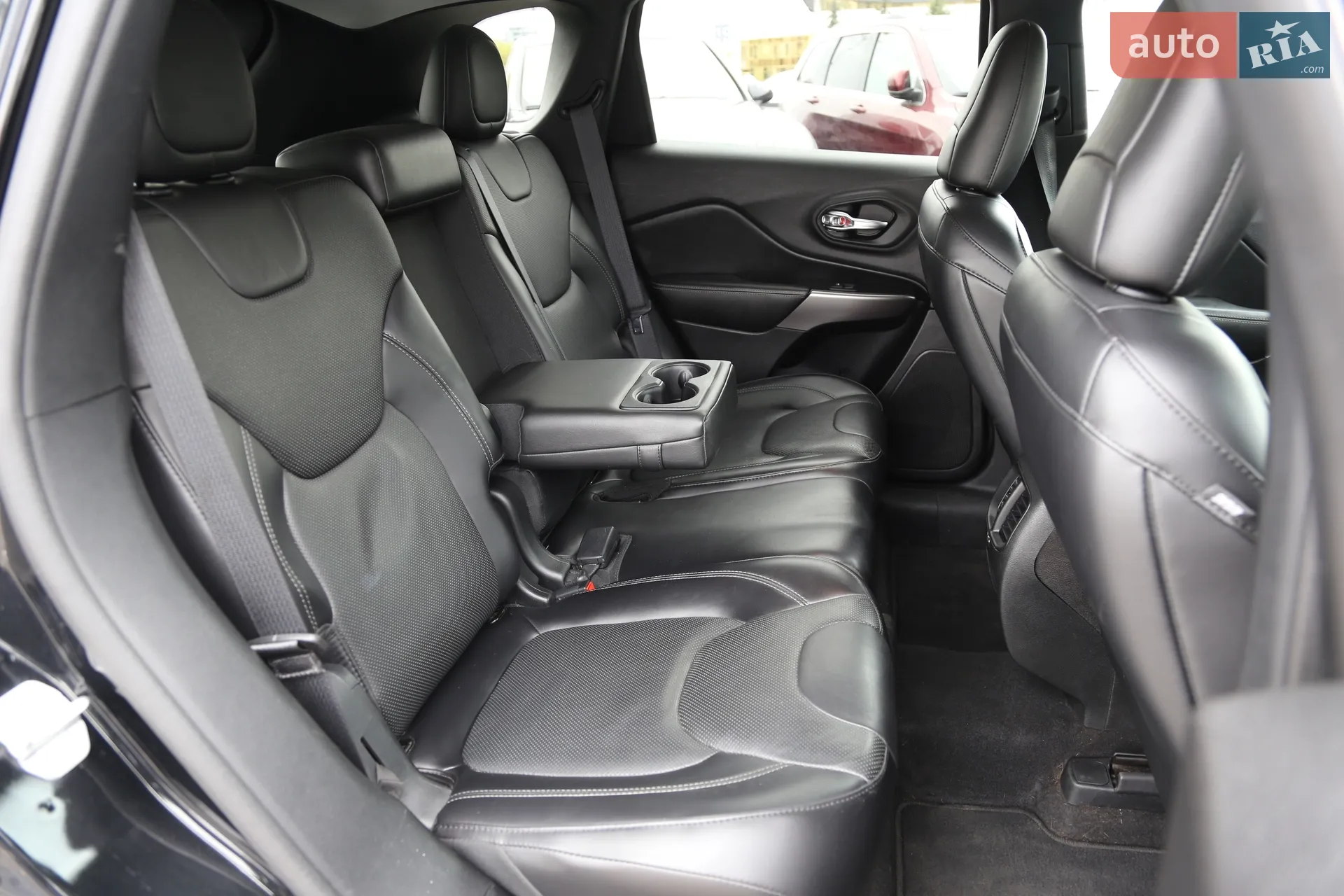 2018 Jeep Cherokee - мініатюра 11
